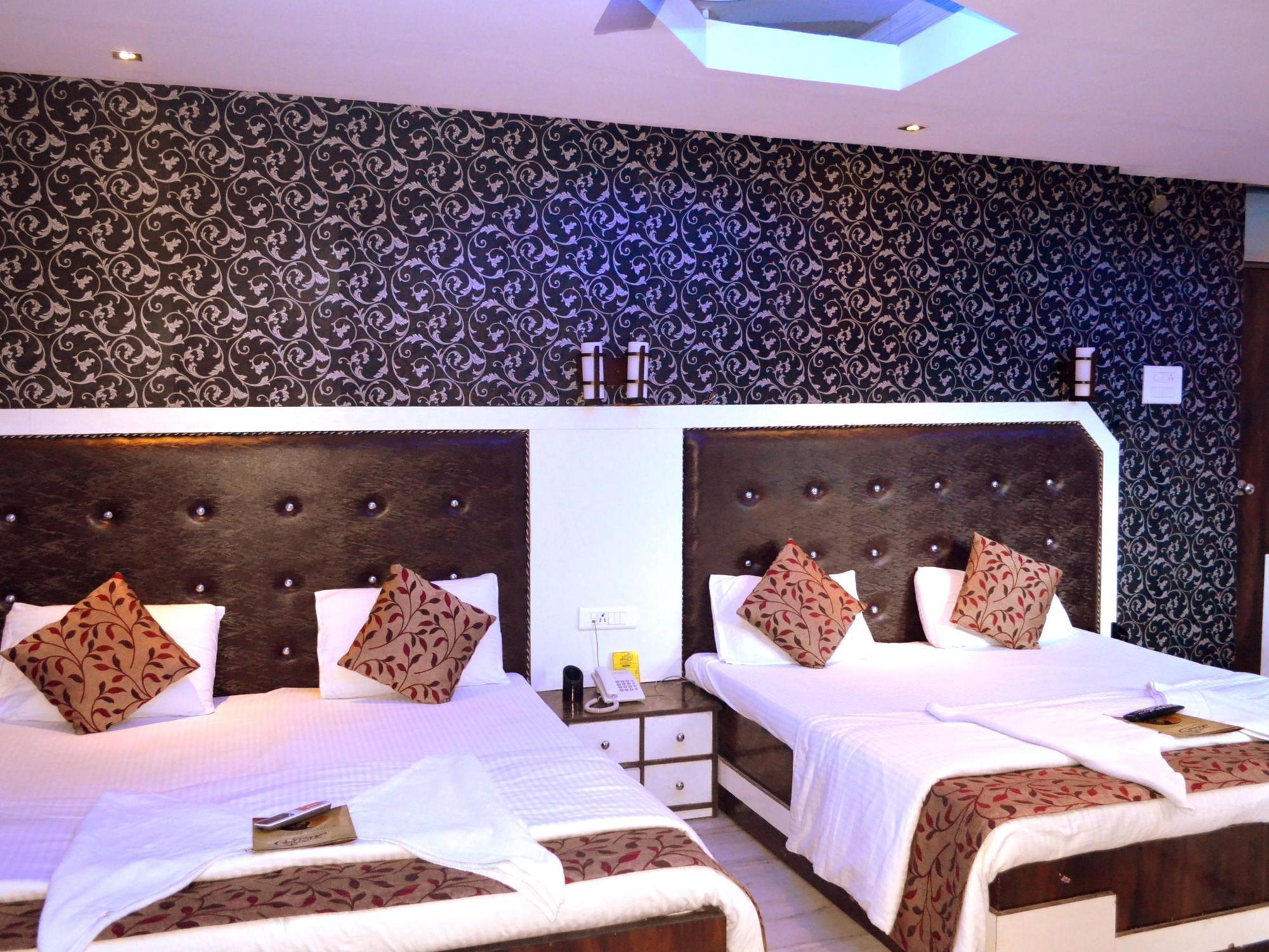 Hotel Akash Continental Rišikéš Exteriér fotografie