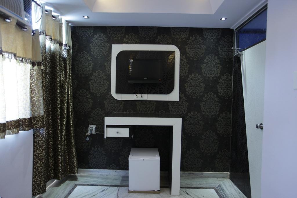 Hotel Akash Continental Rišikéš Pokoj fotografie