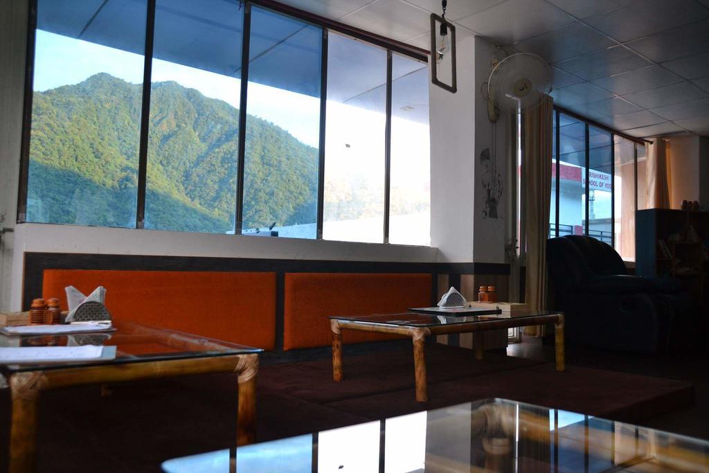 Hotel Akash Continental Rišikéš Exteriér fotografie