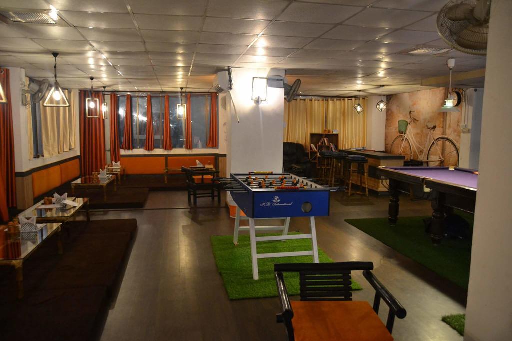 Hotel Akash Continental Rišikéš Exteriér fotografie